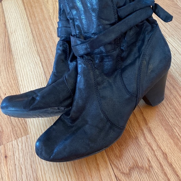Baretraps Renew Womens Booties Shimmery Black Heeled Boots Tie Bow Knot Back 9.5 - Picture 8 of 10